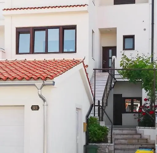 Silva Apartment *